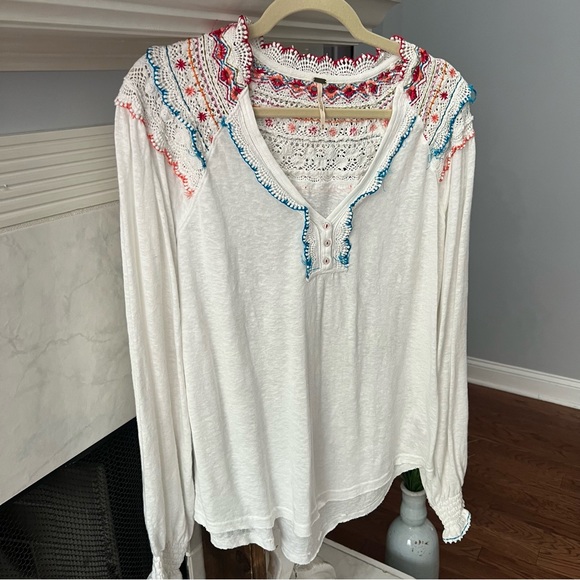 Free People Siesta Fiesta Embroidered Boho Knit Top Peasant Henley Med - Picture 2 of 12